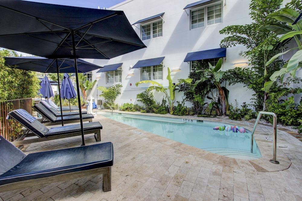 Oceanside Hotel&Suites 3*