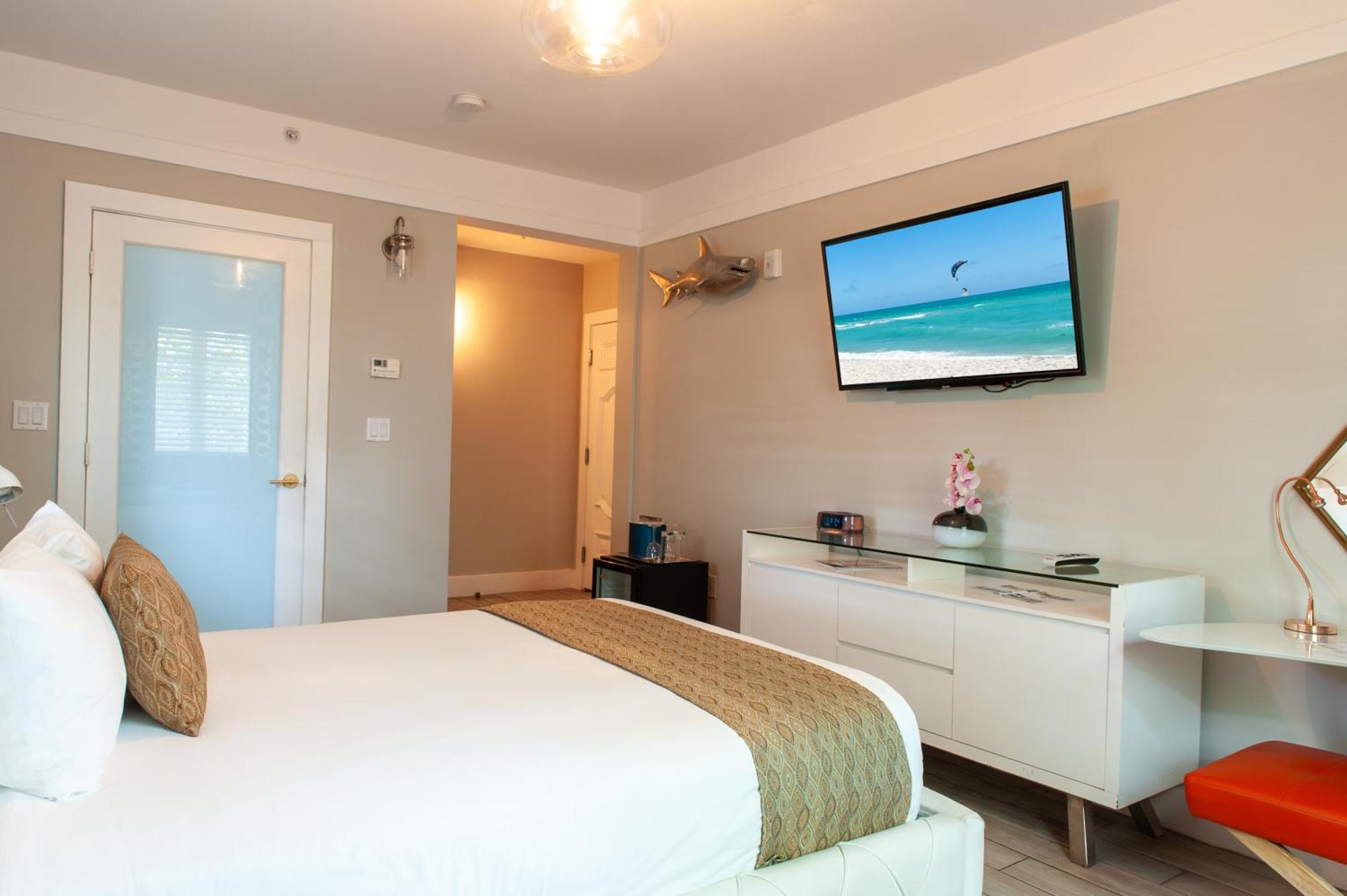 Hotel Oceanside Hotel&Suites