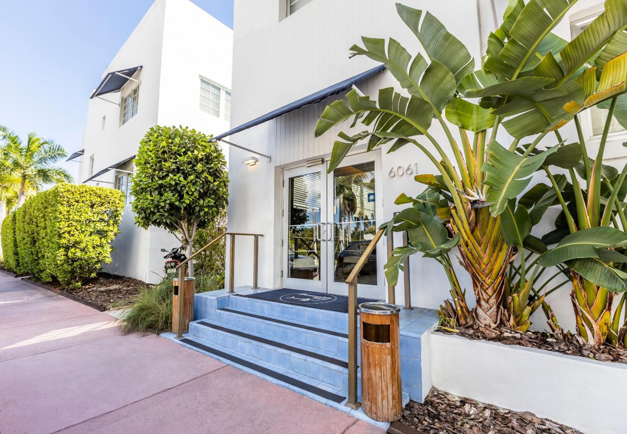 Oceanside Hotel&Suites 3*