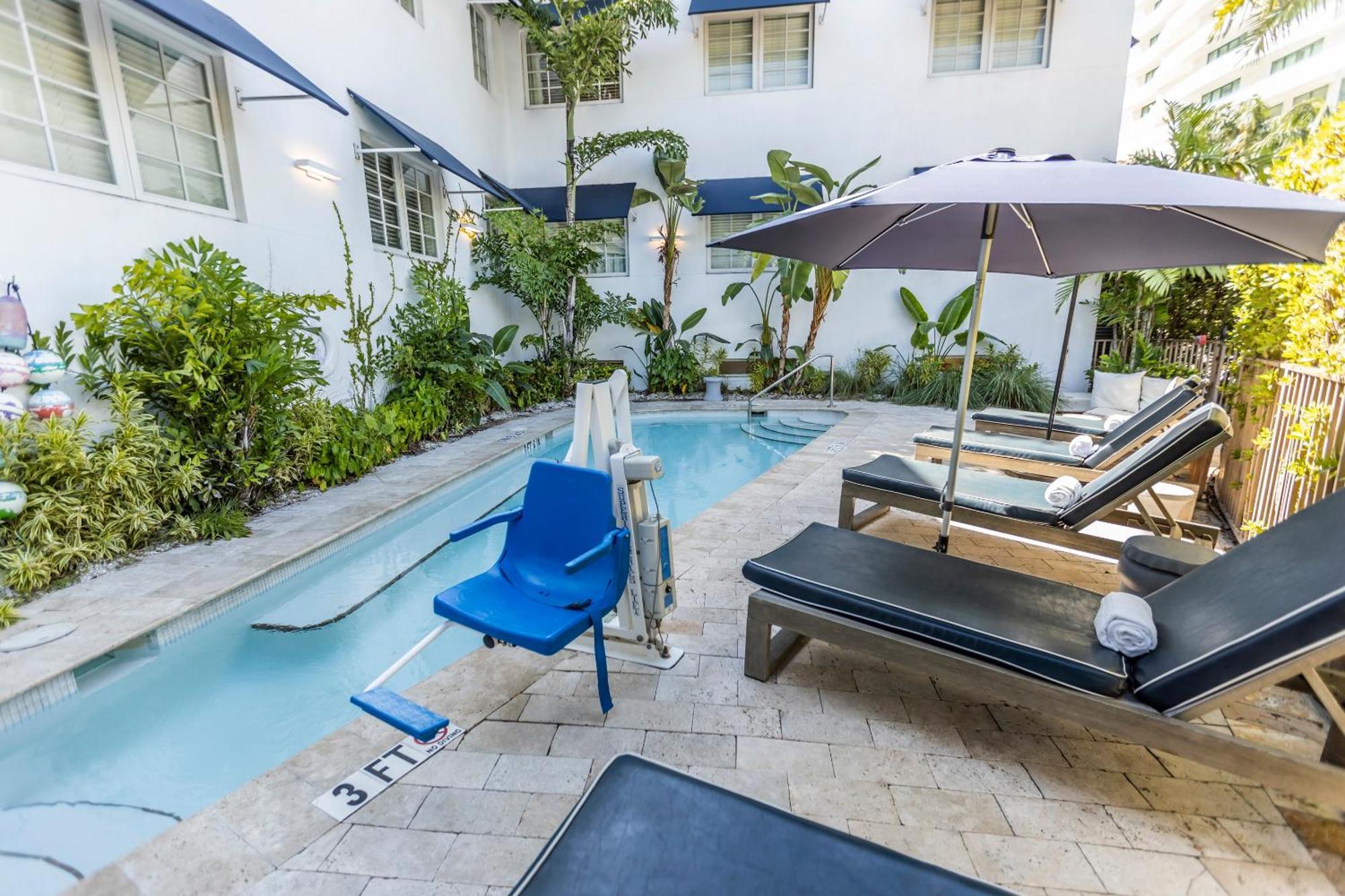 Hotel Oceanside Hotel&Suites