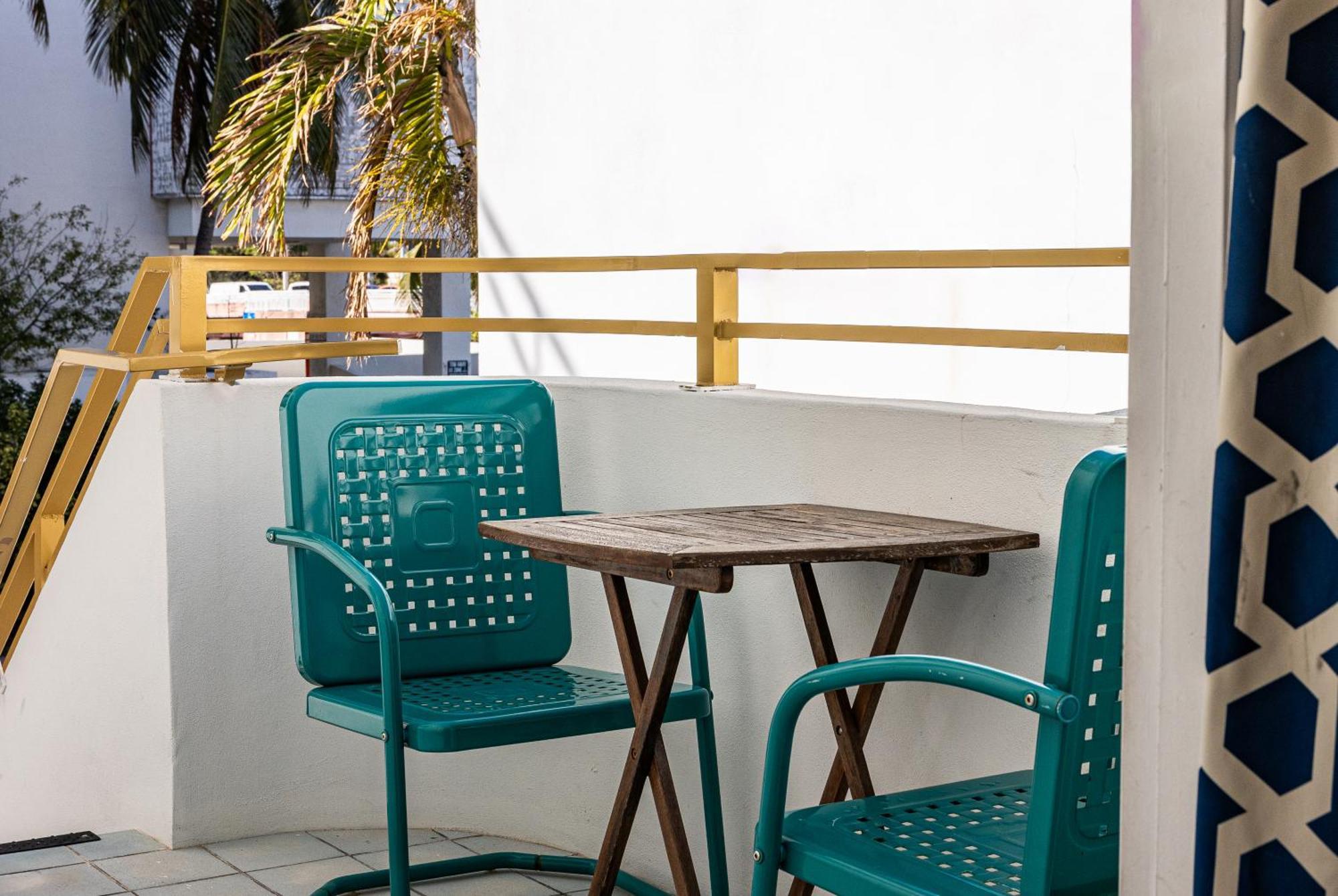 Oceanside Hotel&Suites Hotel