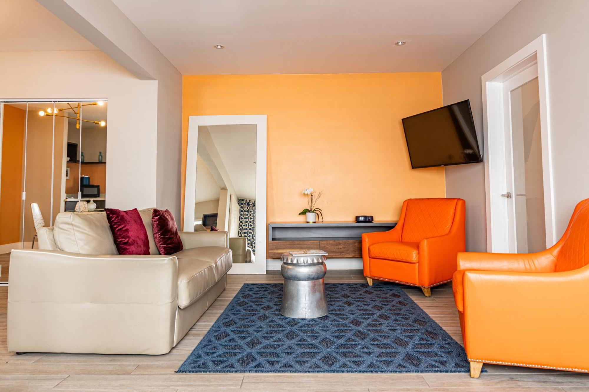 Oceanside Hotel&Suites Miami Beach