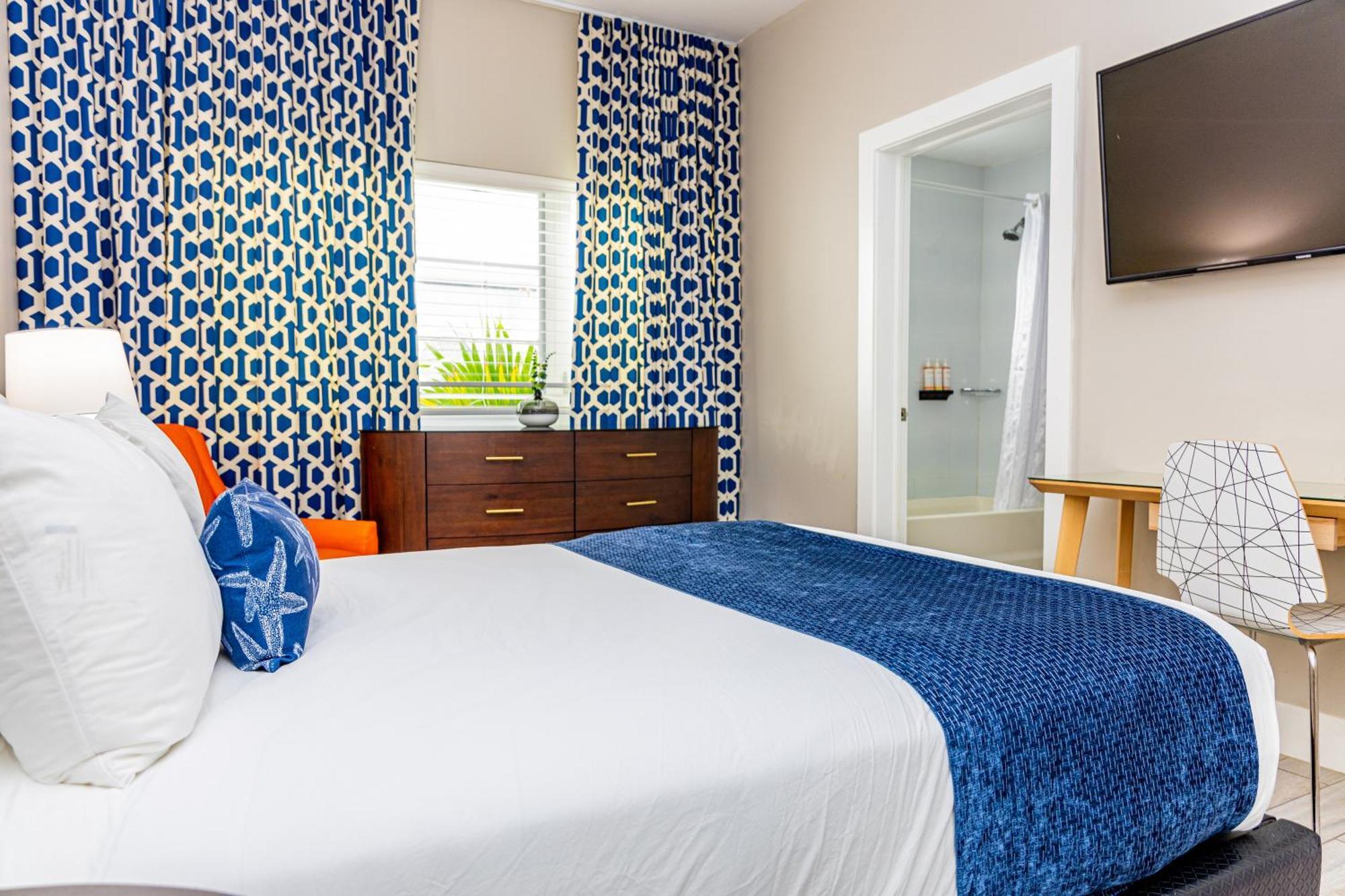 Oceanside Hotel&Suites Miami Beach